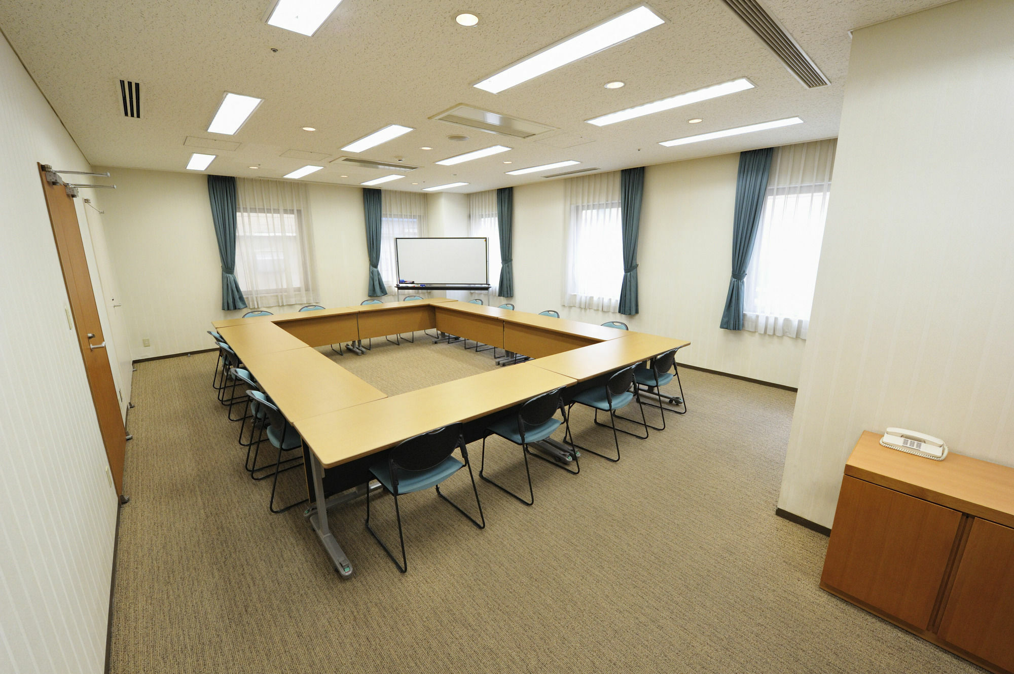 Hotel Unizo Tokyo Shimbashi מראה חיצוני תמונה